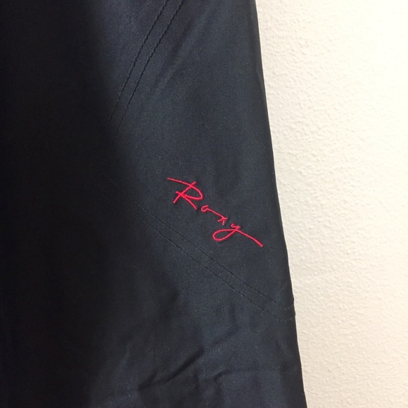 Roxy black endurance series snow pants. Medium - Picture 3 of 14